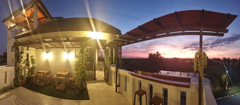 Bua Daeng Homestay Resort Kumphawapi Exterior photo