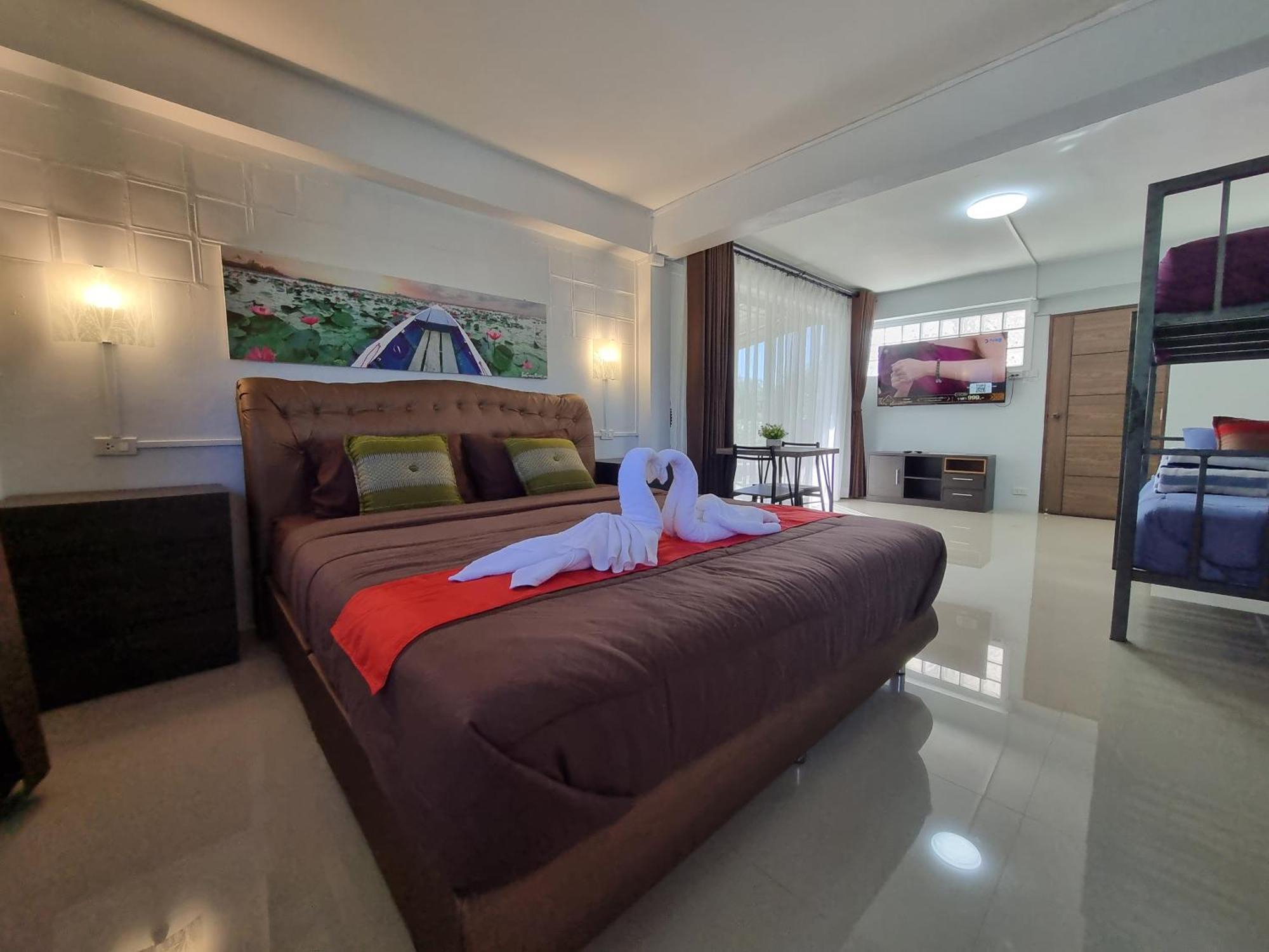 Bua Daeng Homestay Resort Kumphawapi Exterior photo